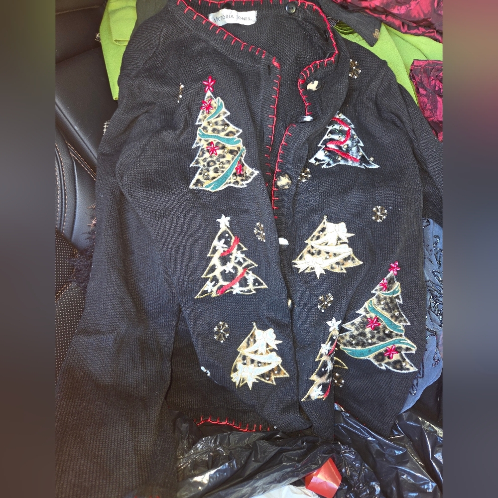 Victoria Jones Woman Black Cardigan with Festive Tree Design
